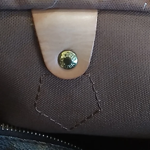 LOUIS Vuitton Speedy 40 In Excellent Condition - Picture 8 of 17